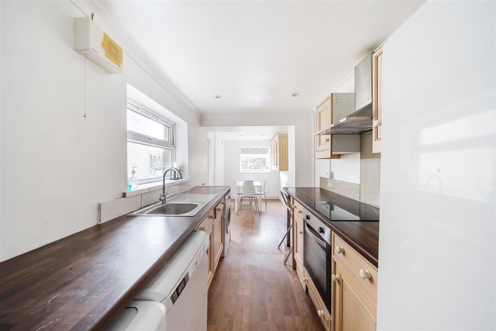 Burrows Road, Sandfields, Swansea, SA1 3TT